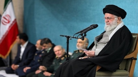 رهبر معظم انقلاب: ایران قطعاً توقعات دولت‌های قلدر را نمی‌پذیرد