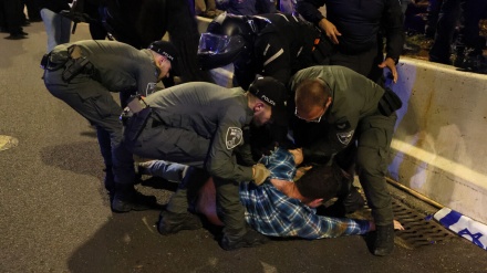 Telavivədə bə etıroz kardə kəson polis ğıvvon hucum