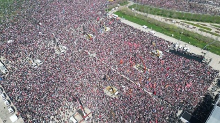 İstanbul'da Erdoğan Karşıtı Büyük Gösteri