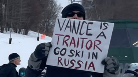 ԱՄՆ-ի ողջ տարածքում կայացել են բողոքի ցույցեր՝ Ուկրաինայի նկատմամբ Թրամփի քաղաքականության դեմ