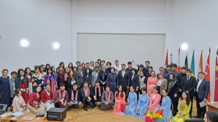 Presentación de la cultura iraní y la lengua persa a los estudiantes kazajos / Kazajistán planea ampliar las relaciones comerciales con Afganistán