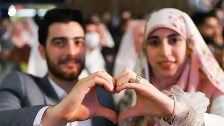  “Iştə jenion əziz bıqətənən ta behisob bə vəhışt daxil bıbiyon”.  Həzrət Məhəmməd(s) peyğəmbəriku və çə həzrəti xanedaniku çe jeni barədə bıə çandə qılə hədison.
