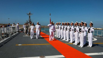 Иранский адмирал посетил китайские и российские эсминцы