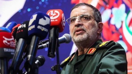 IRGC paralajmëron armiqtë se është në 