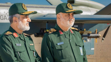 जिनके घर शीशे के होते हैं, वह दूसरों पर पत्थर नहीं फेंका करते, ईरानी कमांडर की चेतावनी