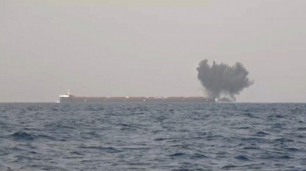 ABŞ İsrail gəmisini bombalayıb