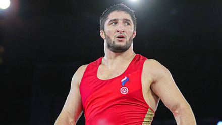 Iranisches Studenten-Ringerteam gewinnt 7 Goldmedaillen in Serbien/ Welchen Hadith des Propheten rezitierte der russische Ringerstar?