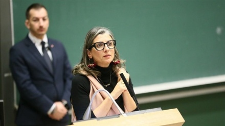 Desde “superar el enorme cabildeo israelí hasta recibir un premio de la paz concedido por Irán”; Una mirada a las actividades de Francesca Albanese