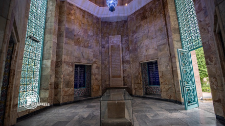 Büyük İranlı Şair Sadi'yi Anma Günü + Video ve Fotoğraflar