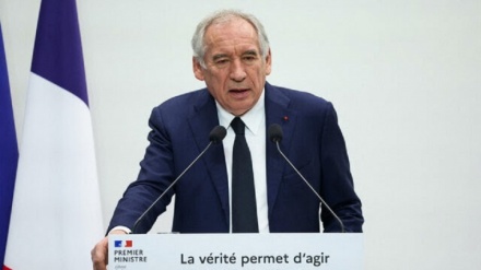 Paris: Trampın başlatdığı qasırğanın fəsadları bu tezliklə bitməyəcək