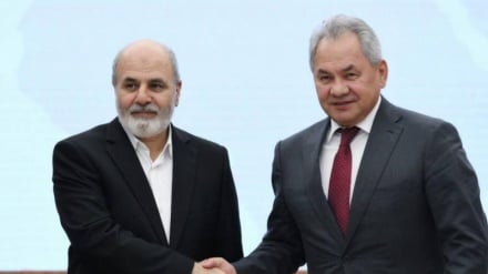Sekretarët e Këshillit Suprem të Sigurisë Kombëtare të Iranit dhe Rusisë theksojnë zbatimin më të shpejtë të planeve të përbashkëta