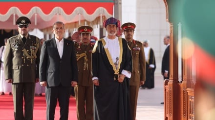 İron İslom Respublikə prezdent bo umumi mənafeyon təmin kardero bə de Omani rabitəon hevuj kardeyış təkid kardə