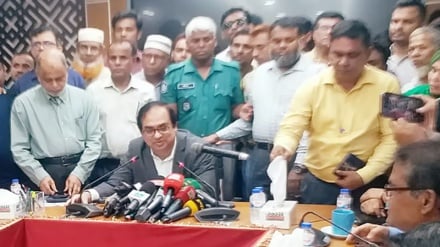 কর্মচারীদের দাবি কাল মন্ত্রিপরিষদ সচিবকে জানাবেন সচিবেরা