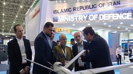 Ҳузури пурранги Эрон дар Намоишгоҳи байналмилалии LIMA 2025 / боздиди вазири дифои Малайзия аз ғурфаи Эрон