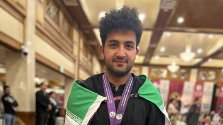 Tolışiku bıə şahmatçi nığə medalış kəsb kardə