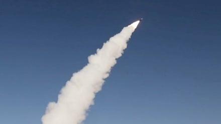 Jemenische Raketenangriffe auf strategische Ziele des zionistischen Regimes – Geheimversteck israelischer Soldaten im Herzen von Gaza gesprengt