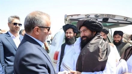  د ایران جنوبي خراسان د افغانستان د فراه ذ والي او ورسره د پلاوي کوربه دی