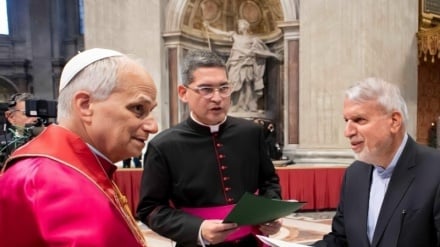 Iran, ministro dei Beni Culturali incontra Papa Leone XIV