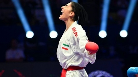 د ایران د کراټې لوبغاړې آتوسا ګلشادنژاد د آسیا اتله شوه