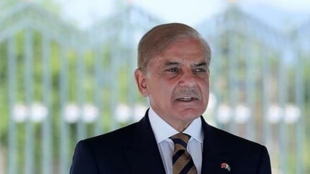 نخست وزیر پاکستان وارد تهران شد