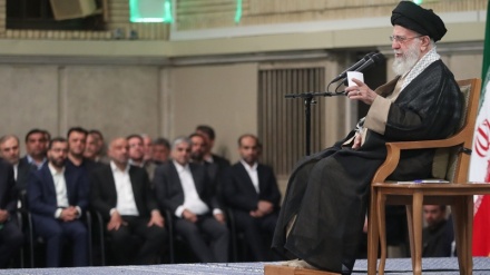 Devrim Lideri: İşçi, Toplumun Dayanıklılığı ve Sağlamlığının Temel Direklerinden Biri