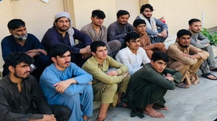 بازگشت 300 مهاجر افغانستانی زندانی در پاکستان به وطن