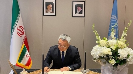 Diplomatët e huaj i bëjnë homazhe viktimave të incidentit në Bandar Abbas të Iranit