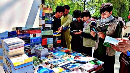 برپایی نمایشگاه کتاب در دانشگاه ننگرهار
