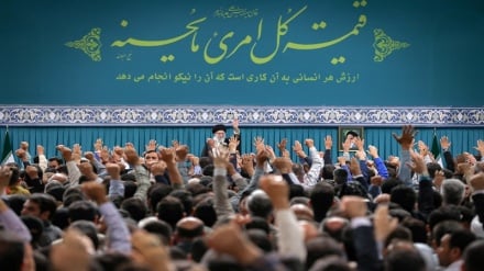 دیدار هزاران نفر از کارگران سراسر کشور با رهبر انقلاب