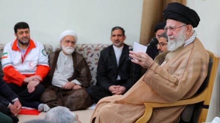 Ajetullah Khamenei: Republika Islamike e Iranit e konsideron detyrë të saj rezistencën kundër barbarizmit dhe gjakderdhjes që po kryejnë kriminelët