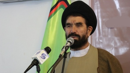 حکومت کمونیستی وقت در افغانستان علما را به اتهام ارتباط با امام خمینی (ره) دستگیر و زندانی می کرد
