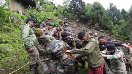 ভারতের সিকিমে ভূমিধসে ৩ সেনাকর্মীর মৃত্যু, নিখোঁজ ২