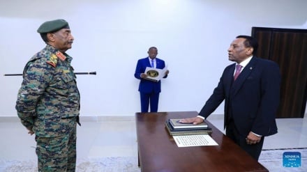 Waziri Mkuu mpya wa Sudan ala kiapo cha kikatiba