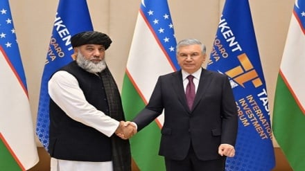 افغانستان و ازبکستان توافقنامه تجاری امضا کردند