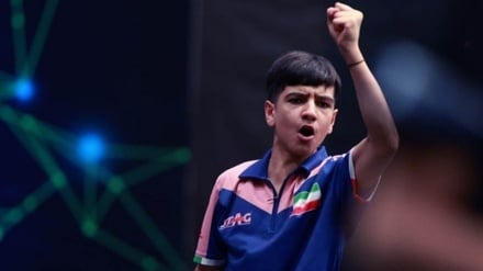 Un jeune Iranien devient le deuxième meilleur joueur de tennis de table au monde