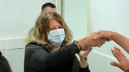 לאחר ערעור המשטרה: בית המשפט הישראלי מאריך מעצרה של סנאא סלמה דקה