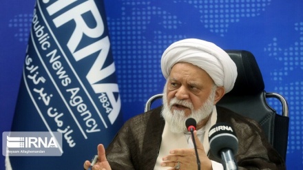د ایران اټومي صنعت په کامل ډول ځايي شوی او د هغه د بندولو امکان نشته