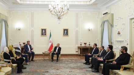 Presidenti Pezeshkian: Irani refuzon të negociojë nën presion