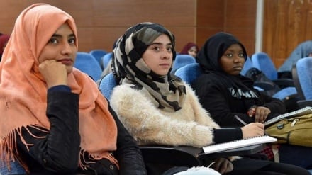 خروج دانشجویان خارجی از مرز زمینی