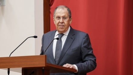 Интиқоди Лавров аз мудири кулли Ожонси байналмилалии энержии атомӣ: Оё тазмине дар бораи дарз накардани дубораи иттилооти Эрон вуҷуд дорад?
