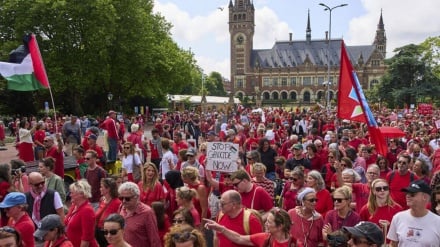 «Marée rouge» à La Haye