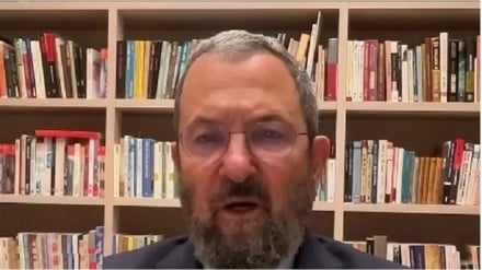 אהוד ברק: ישראל לא יכולה להפיל את הממשל האיראני לבדה