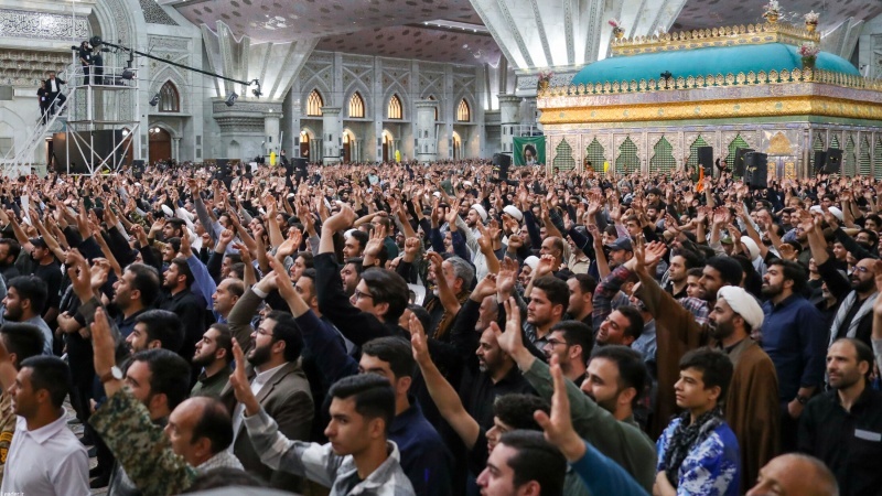 Imam Khamenei: Industri Nuklir adalah Milik Bangsa Iran, dan Tidak Ada Hubungannya dengan AS atau Pihak Lain!