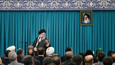 دیدار نمایندگان مجلس شورای اسلامی ایران با رهبر انقلاب اسلامی