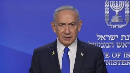 Zionist settlers rush to shops; Netanyahu: We will stay in bunkers