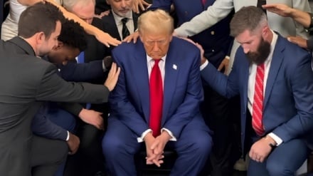 Kritika ndaj qasjes luftënxitëse të Donald Trump