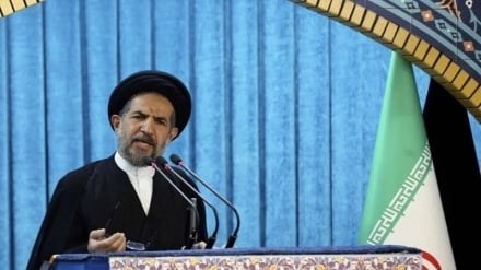 حضرت امام خمیني رح په ایران کښې د پراخ بدلون امکان برابر کړ