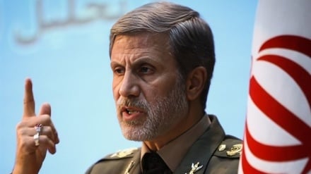 فرمانده کل ارتش جمهوری اسلامی ایران: با آمادگی کامل ضربات سختی  به رژیم جعلی صهیونیستی وارد خواهیم کرد