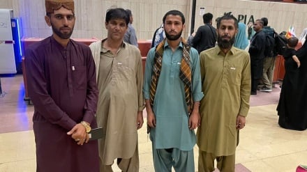  په پاکستان کې بندي  ۴ ايراني بنديان خوشي  او هېواد ته  راستانه شول  