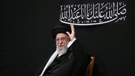Int’l coverage of Leader’s presence at Ashura night ceremony